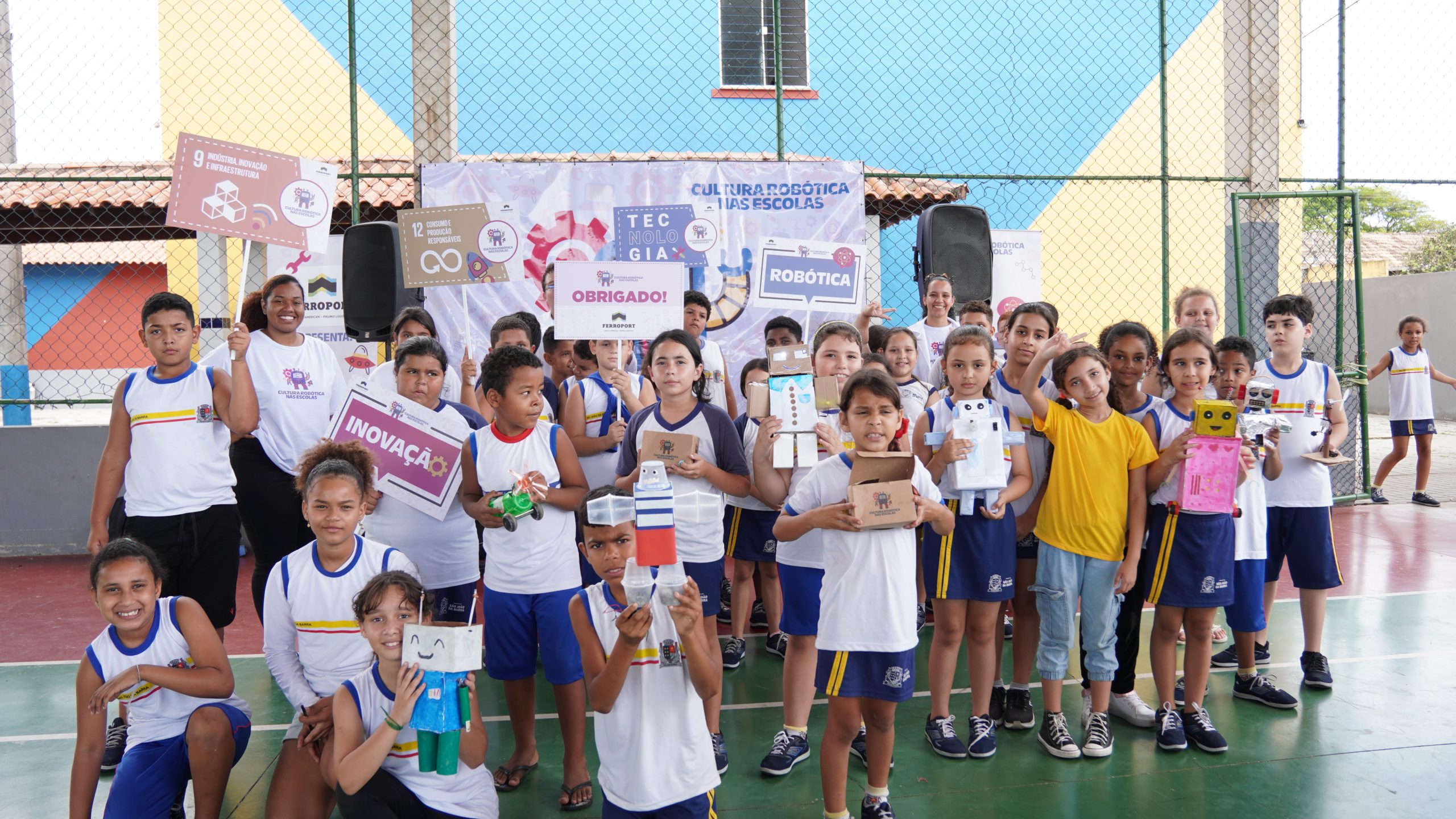 Projeto usa teatro para apresentar robótica a alunos da rede pública de São João da Barra