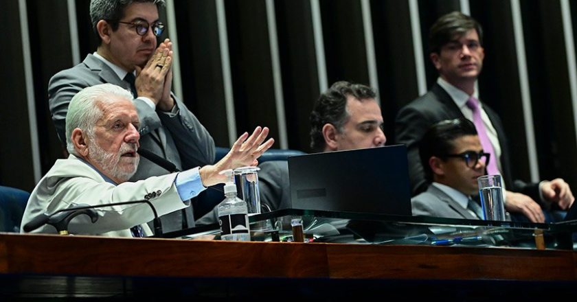 Senado aprova limite de gastos mais rigoroso em caso de déficit; texto segue para sanção presidencial