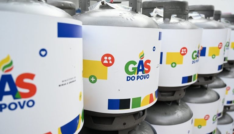 Gás do Povo alcança quase 15 milhões de famílias e amplia distribuição gratuita de botijão em todo o país