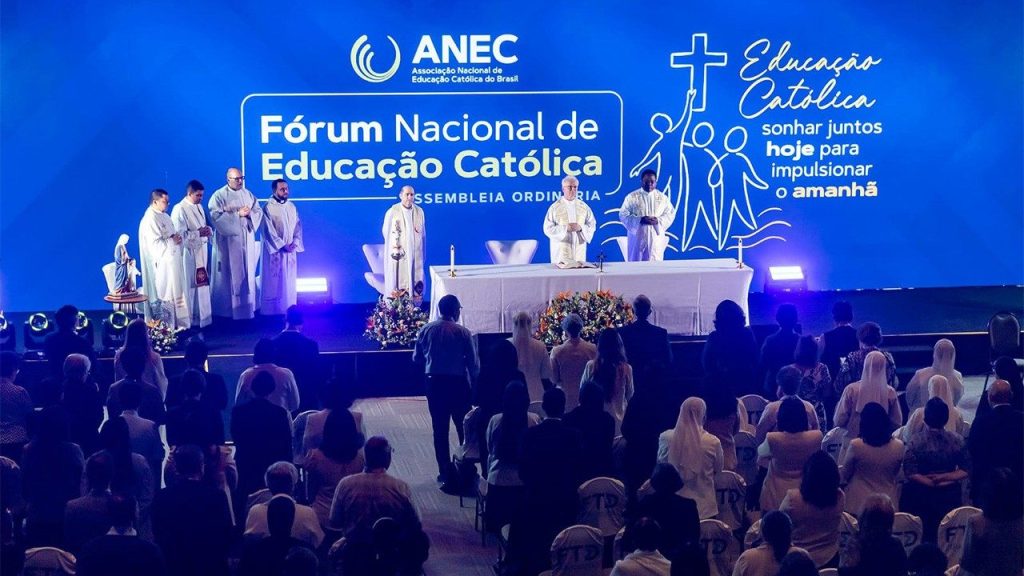 ANEC lança obra histórica e reforça legado de 80 anos da educação católica no Brasil