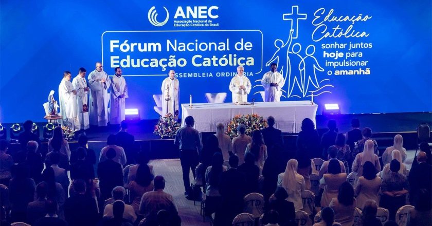 ANEC lança obra histórica e reforça legado de 80 anos da educação católica no Brasil