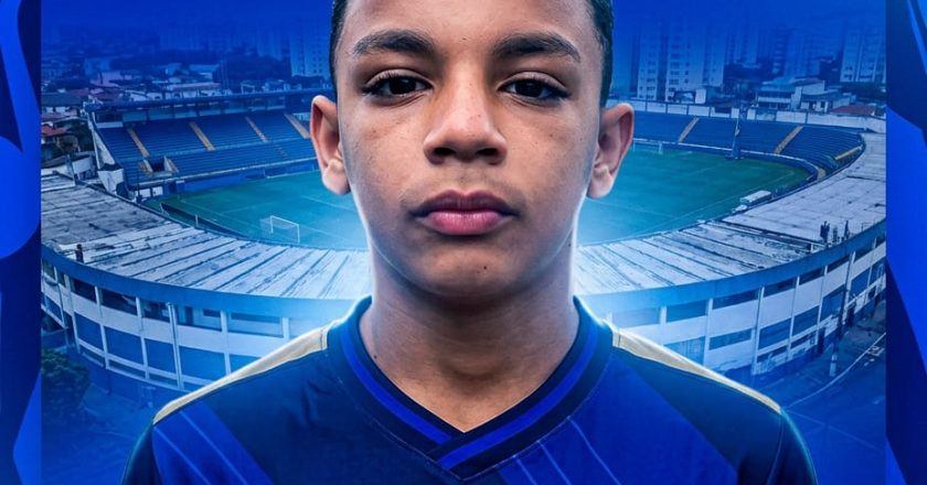 Pernambucano Cauã Gonçalves avança na carreira e ganha espaço no São Caetano