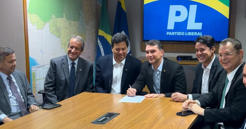 Mendonça Filho se filia ao PL e reforça posição de oposição ao PT