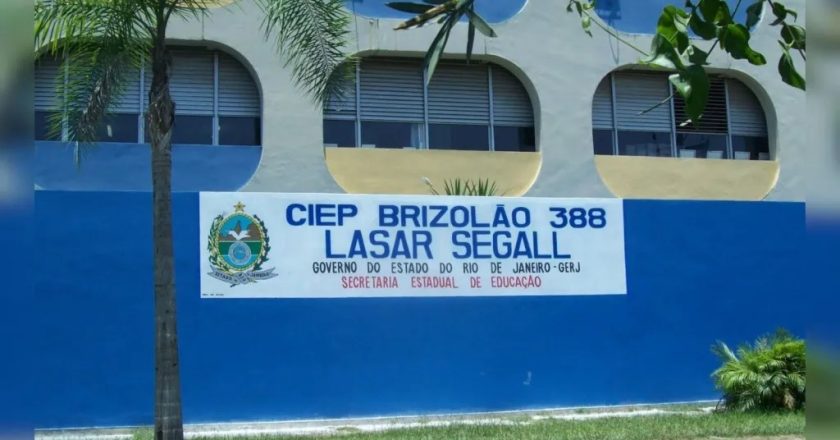 Explosão em escola causada por bomba artesanal resulta em oito feridos entre estudantes