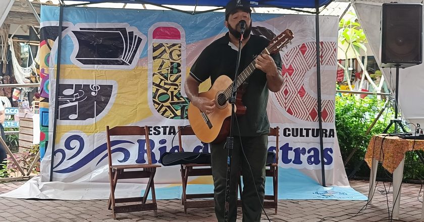 Feira literária leva Jongo, música e autores independentes à zona rural de Teresópolis