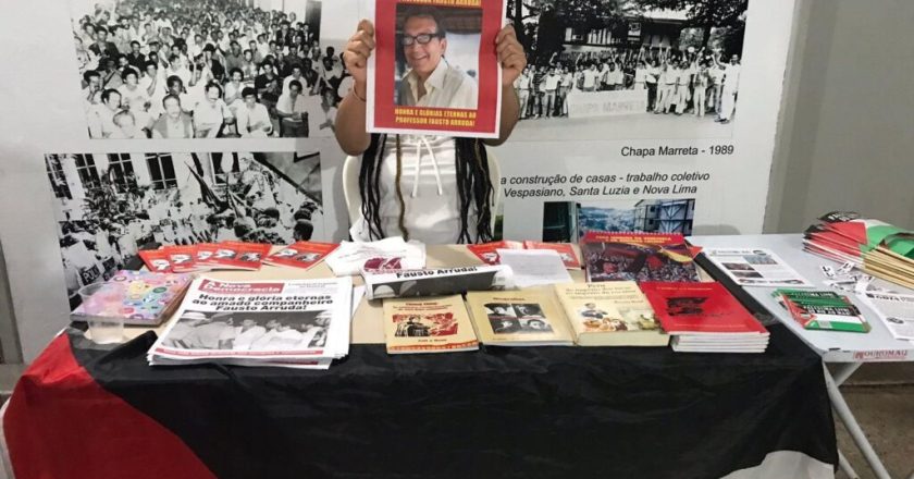 Sindicato Marreta lança Biblioteca Popular em homenagem ao Professor Fausto Arruda na capital mineira
