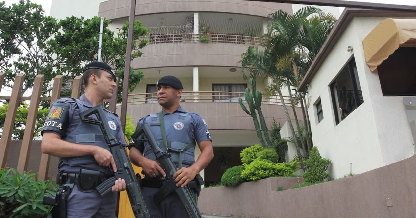 Prefeito de Ferraz de Vasconcelos é acusado de fraudar licitações e causar prejuízo de R$ 15 milhões